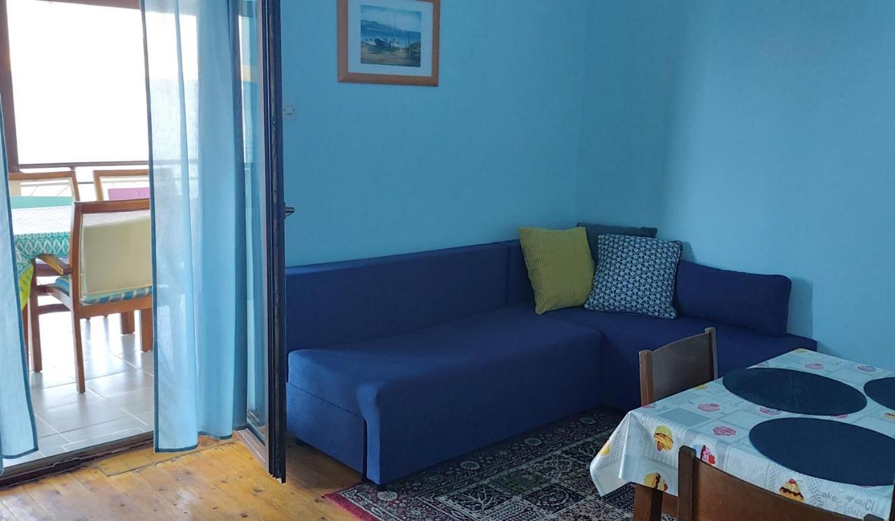 Apartmani Ana Karlobag Esterno foto